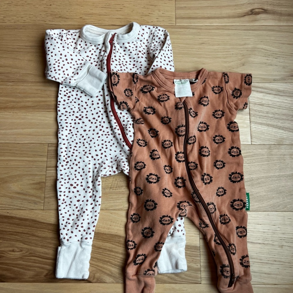 Parade 2-Way Zip Romper 0-3 Month Lot